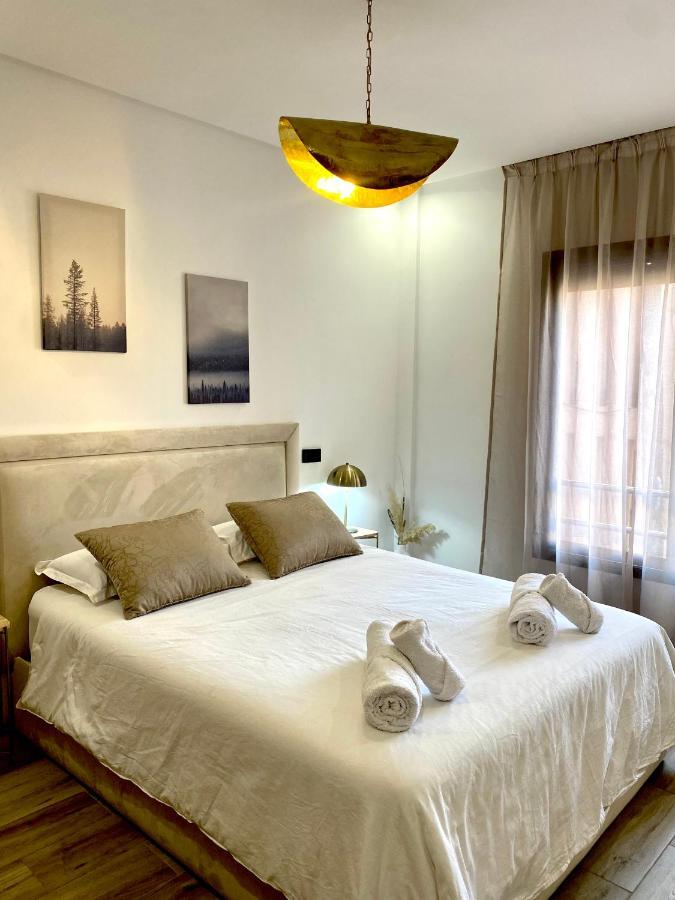 Rooftop Pool, Bright & Cozy In City Center Marrakesh