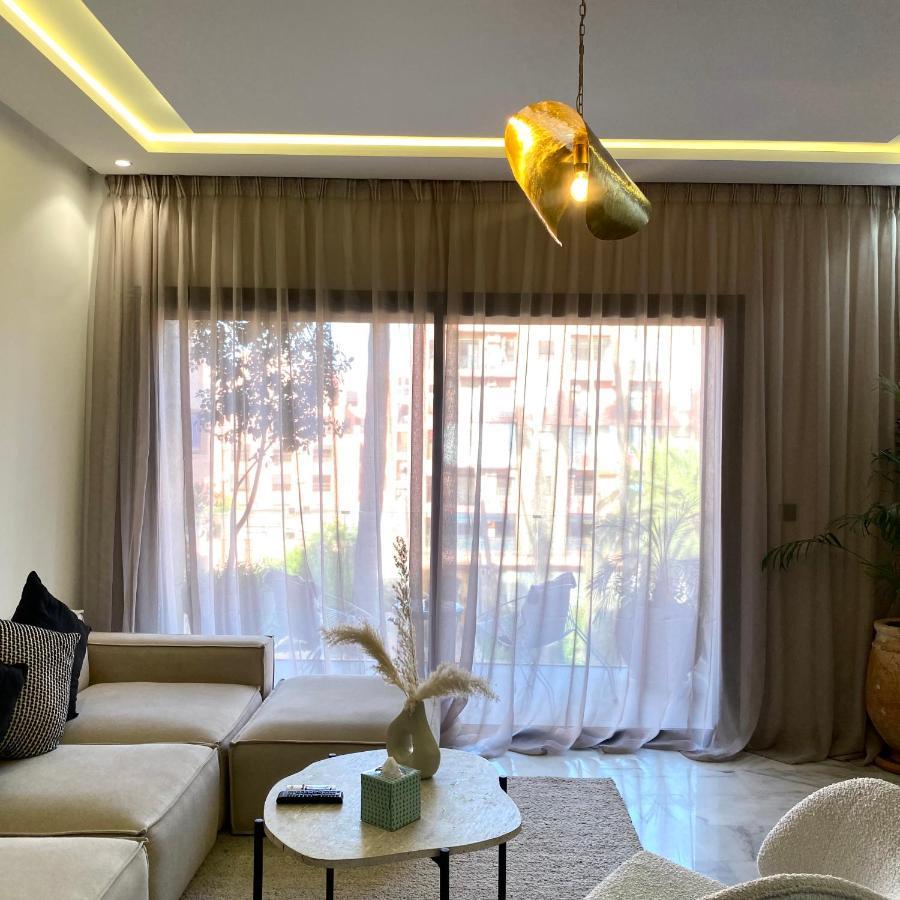 Rooftop Pool, Bright & Cozy In City Center Marrakesh